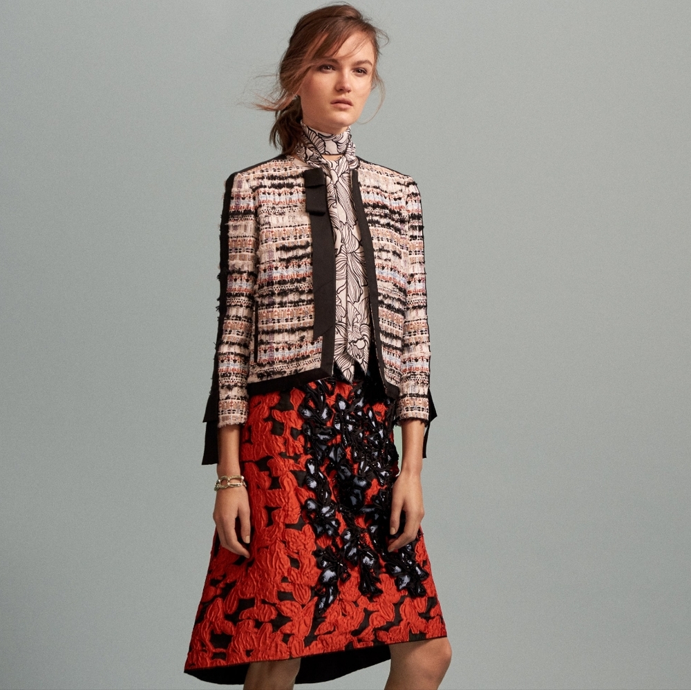 $3,900 OSCAR DE LA RENTA TWEED MULTI JACKET US 14 L